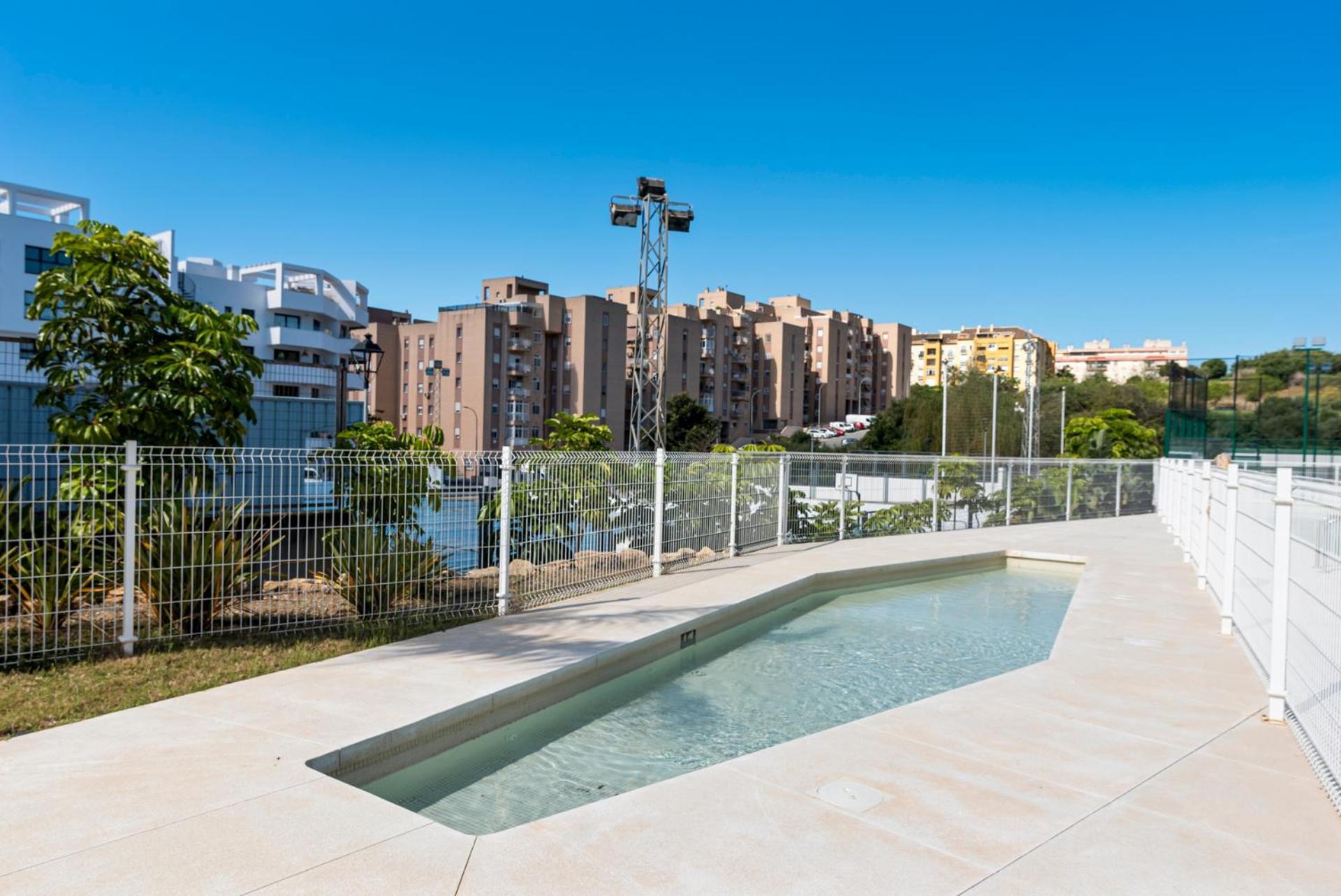 Stunning Flat With Pool And Padel In Wellingtonia By Costarentals - M4 Apartamento Estepona